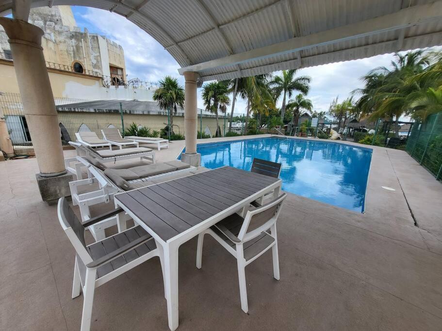 3 Rooms House At Side Of The Lagoon 坎昆 外观 照片